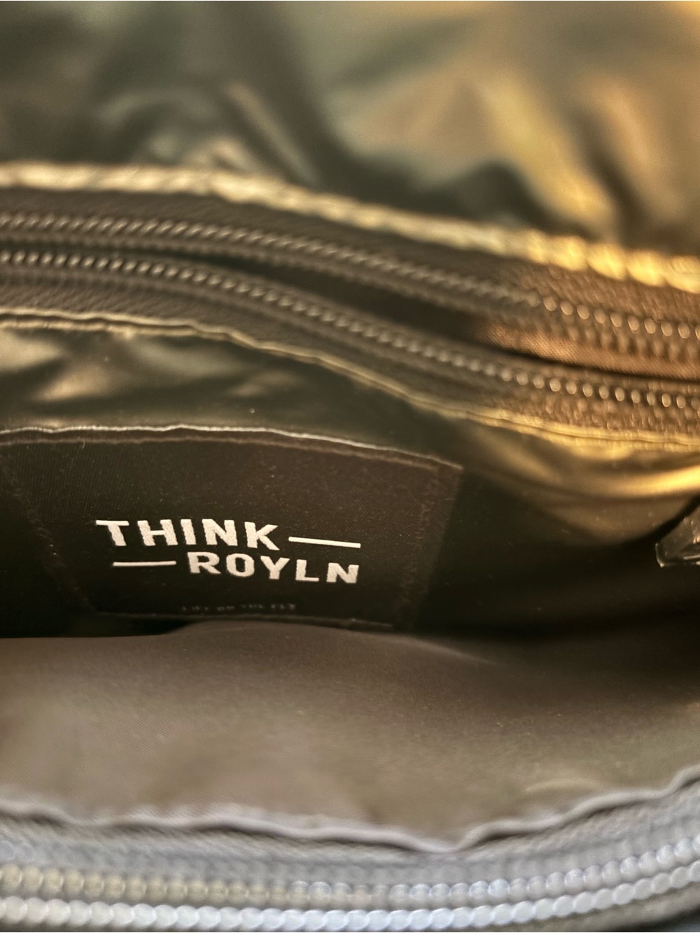 Think Royln Puffer Handbag Olive Green Gunmetal chain - Picture 6 of 7